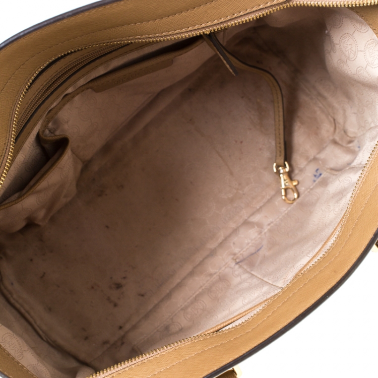 Pre Owned Michael Michael Kors Brown Leather Medium Selma Tote