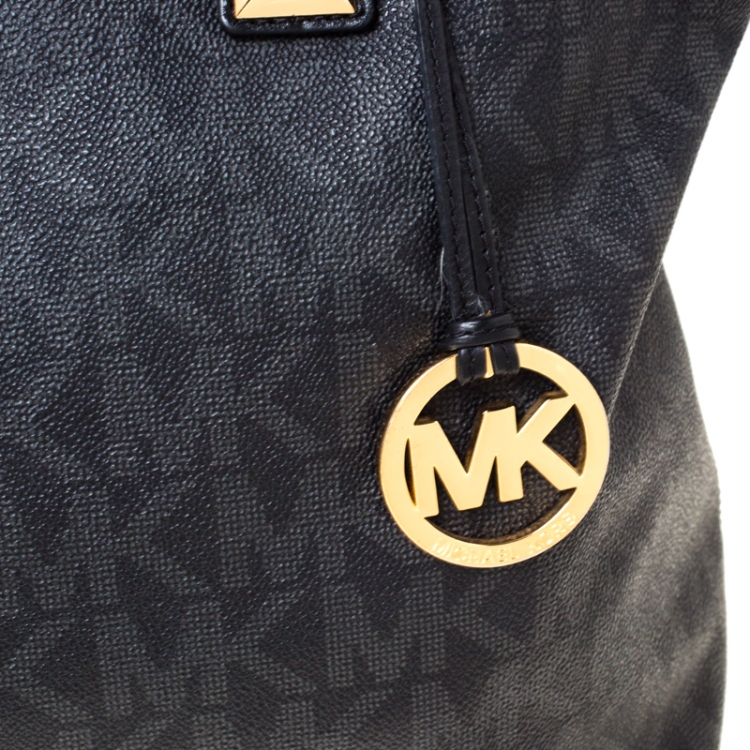 Pre Owned MICHAEL Michael Kors Black Signature Coated Canvas and Leather Tote