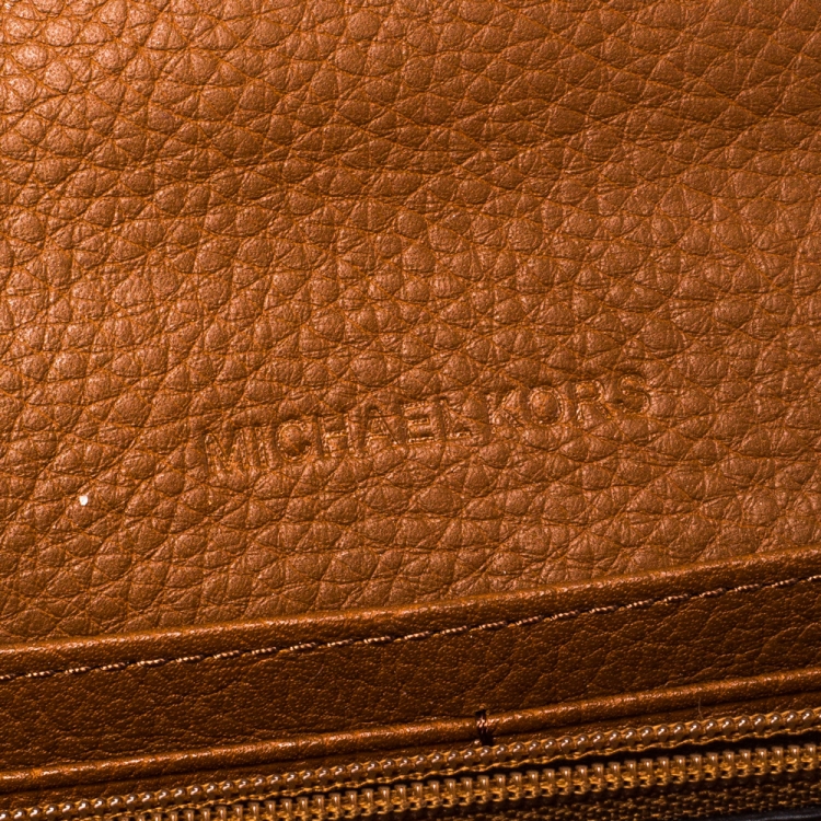 Pre Owned Michael Kors Tan Leather Fulton Wallet
