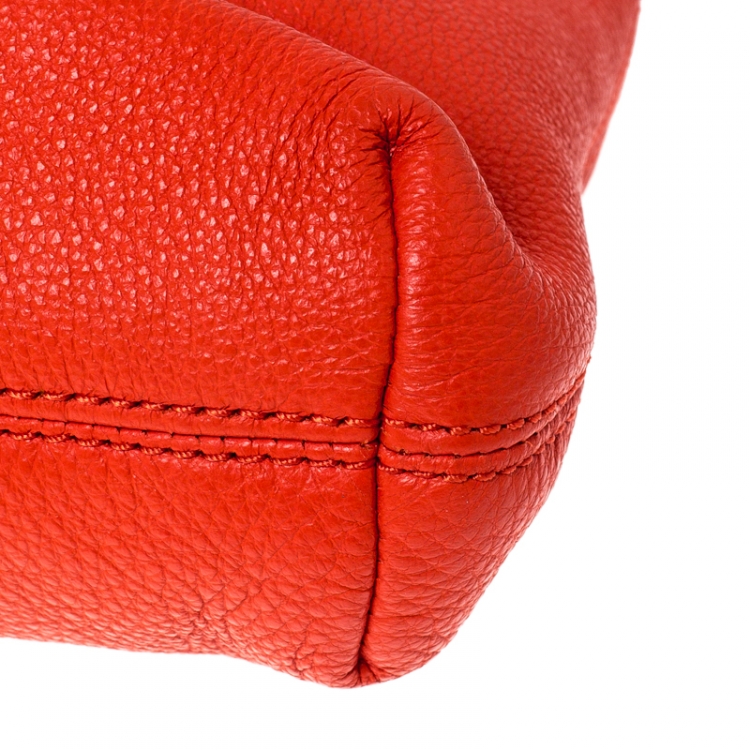 مملوكة مسبقًا Michael Kors Orange Leather Berkley Clutch