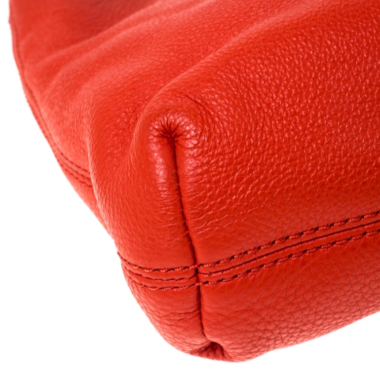 مملوكة مسبقًا Michael Kors Orange Leather Berkley Clutch