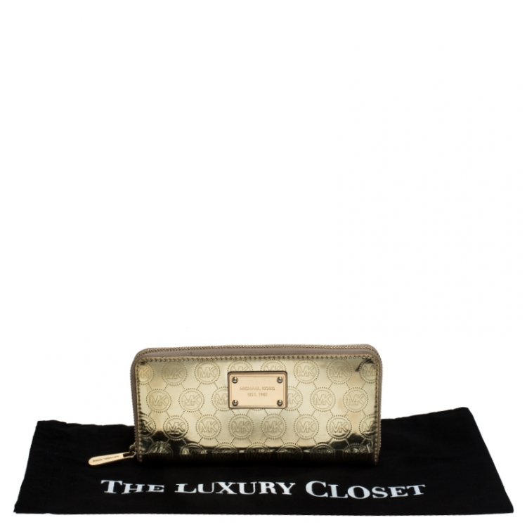 Pre Owned Michael Kors Gold Monogram Patent Leather Jet Set Zip Around Wallet