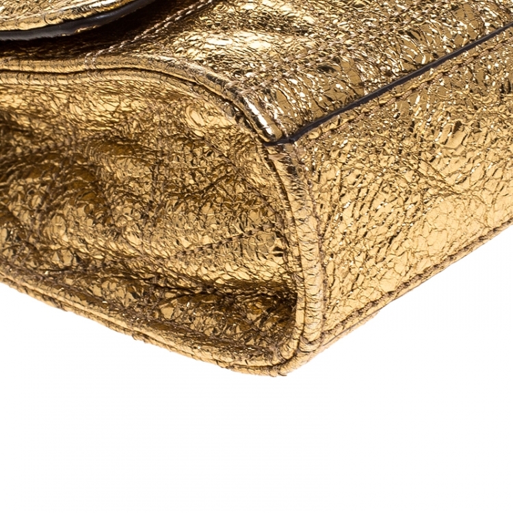 مملوكة مسبقًا Michael Kors Metallic Gold Quilted Leather Crossbody Bag