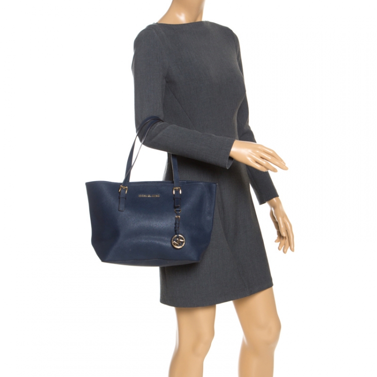 Pre Owned Michael Kors Navy Blue Saffiano Leather Small Jet Set Travel Tote