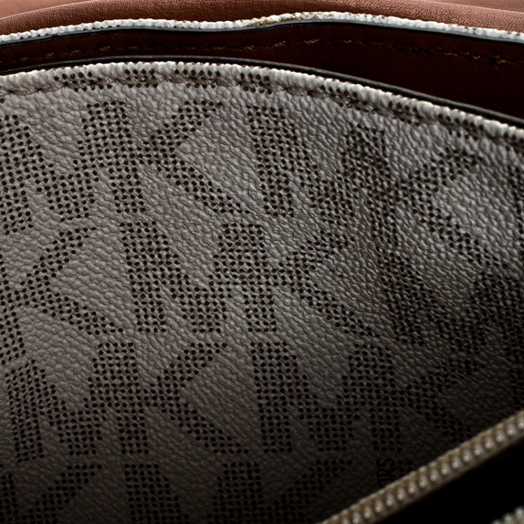 Pre Owned Michael Kors White/Brown Monogram Coated Canvas Crossbody Bag