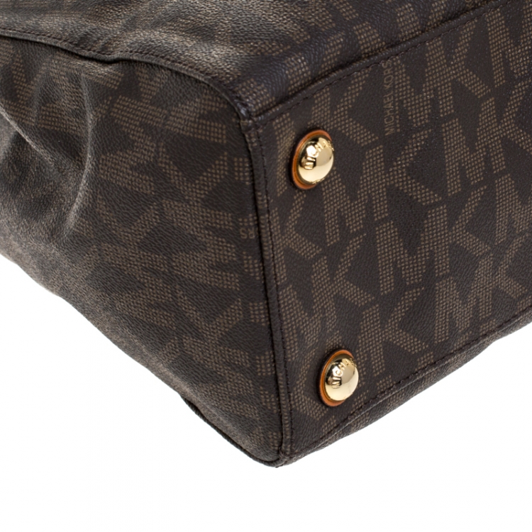 Pre Owned MICHAEL Michael Kors Brown Signature Coated Canvas Large Cynthia Tote