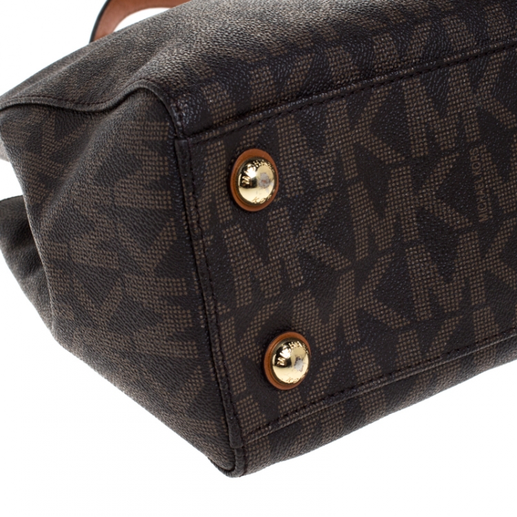 Pre Owned MICHAEL Michael Kors Brown Signature Coated Canvas Cynthia Tote