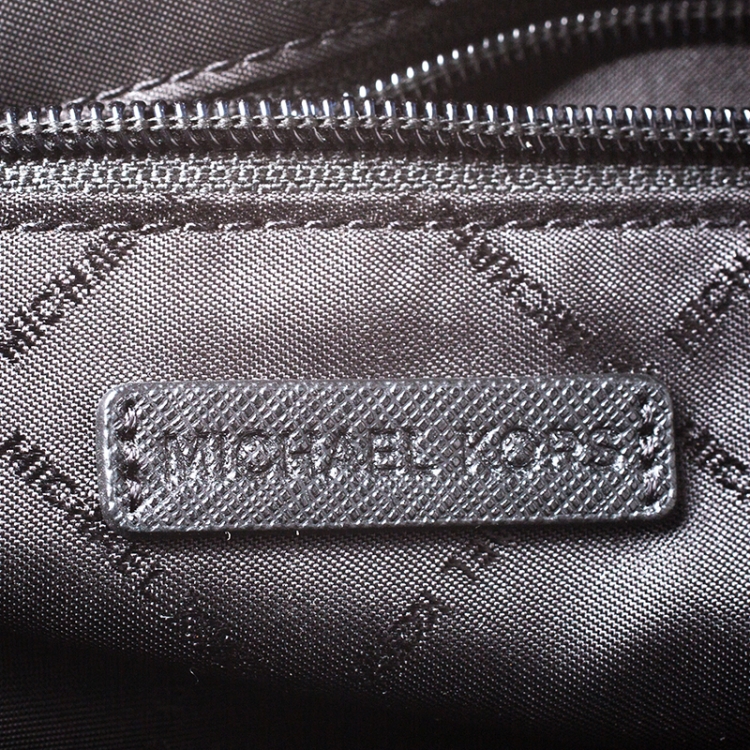 Pre Owned Michael Kors Black Leather Medium Dome Crossbody Bag