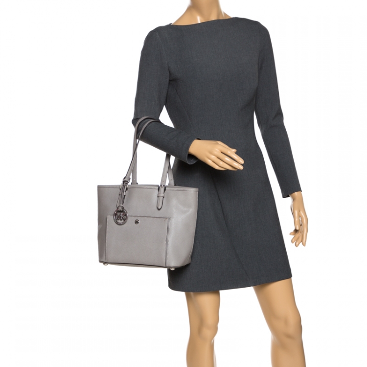 Pre Owned MICHAEL Michael Kors Grey Leather Snap Pocket Tote