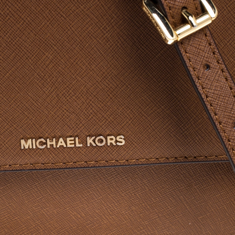 Pre Owned Michael Kors Brown Leather Jet Set Crossbody Bag