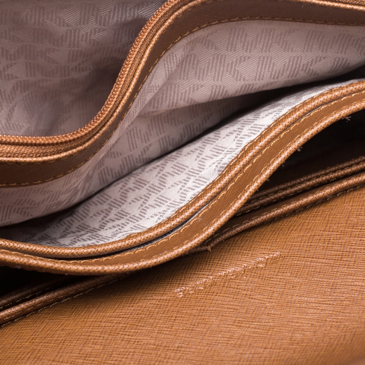 Pre Owned Michael Kors Brown Leather Jet Set Crossbody Bag