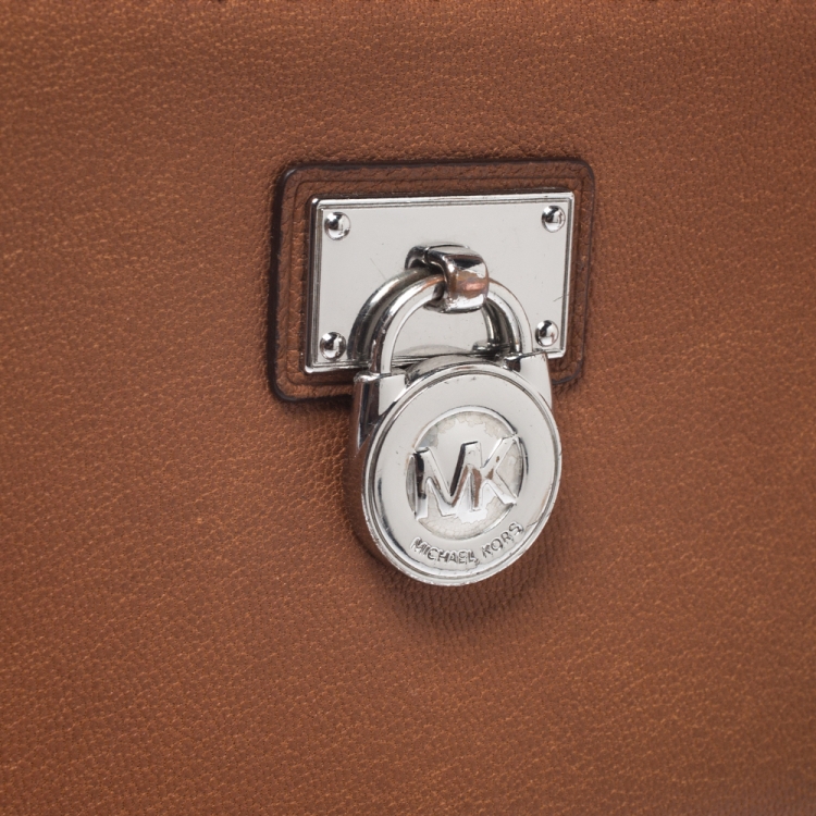 Pre Owned Michael Kors Brown Leather Hamilton Zip Around Wallet