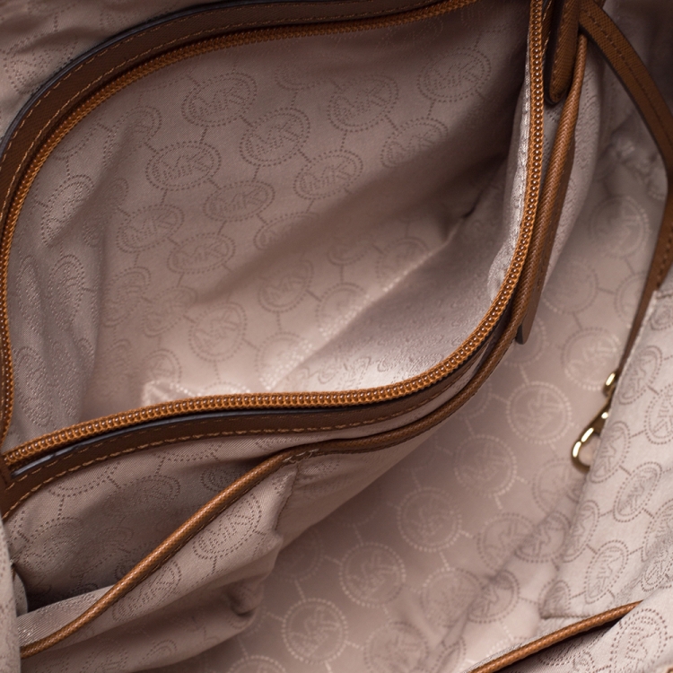 Pre Owned Michael Michael Kors Brown Saffiano Leather Jet Set Top Zip Tote