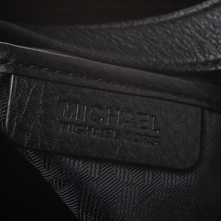 Pre Owned Michael Kors Black Leather Bedford Belted Shoulder Bag