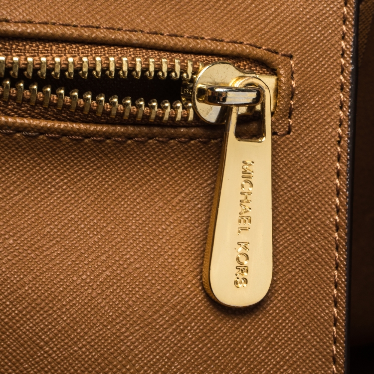 Pre Owned Michael Kors Brown Saffiano Leather Small Jet Set Travel Tote