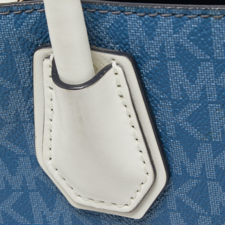 Pre Owned Michael Kors White/Blue Monogram Coated Canvas and Leather Mercer Tote