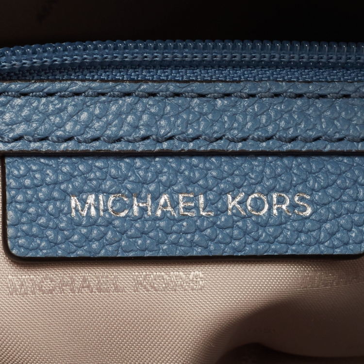 Pre Owned Michael Kors Light Blue Leather Cindy Dome Crossbody Bag