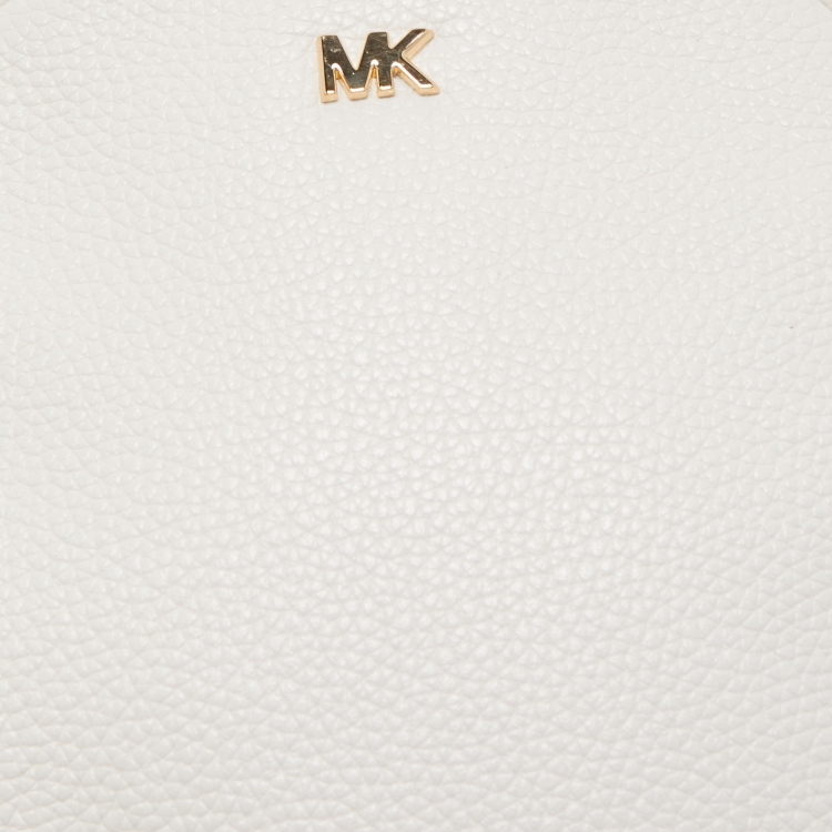 Pre Owned Michael Kors White Leather Round Crossbody Bag