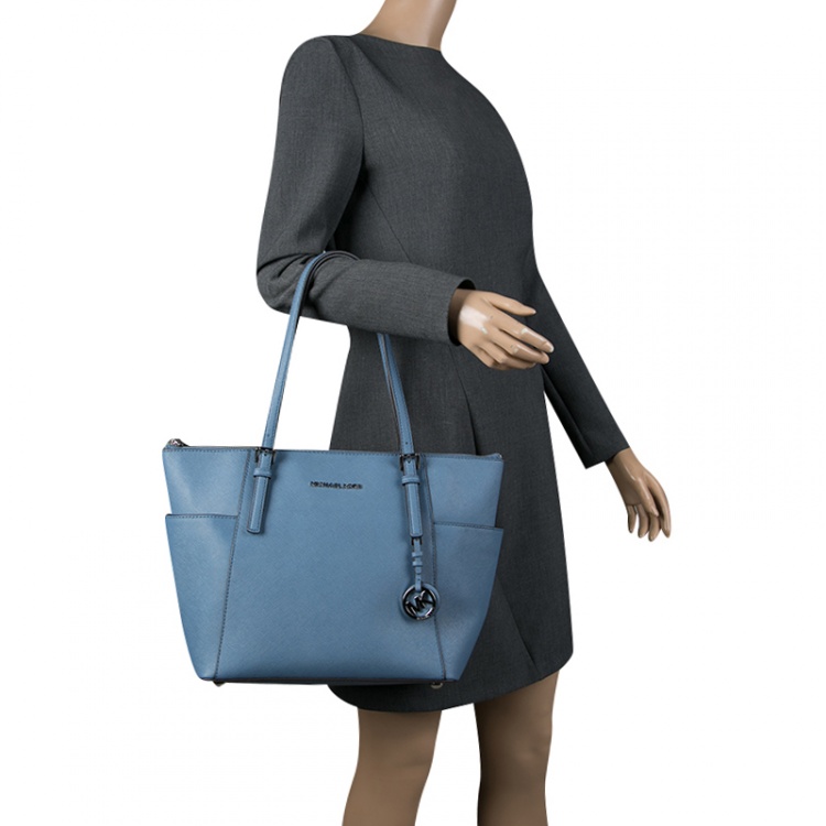 Pre Owned Michael Michael Kors Blue Saffiano Leather Jet Set Top Zip Tote