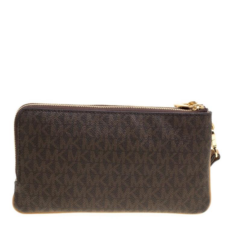 Pre Owned Michael Michael Kors Brown/Beige Signature Coated Canvas and Leather Large Bedford Double Zip Wristlet
