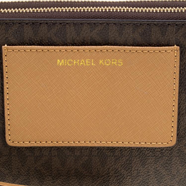 Pre Owned Michael Michael Kors Brown/Beige Signature Coated Canvas and Leather Large Bedford Double Zip Wristlet