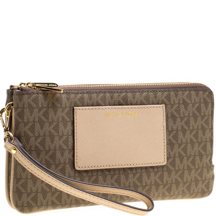 Pre Owned Michael Michael Kors Khaki/ Light Beige Signature Coated Canvas and Leather Large Bedford Double Zip Wristlet