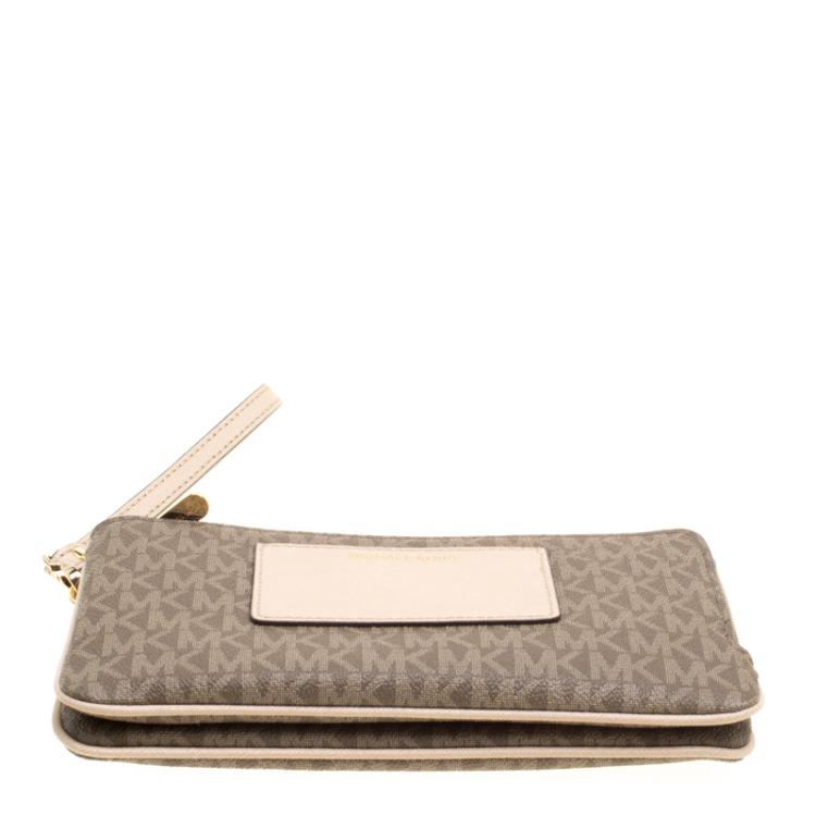 Pre Owned Michael Michael Kors Khaki/ Light Beige Signature Coated Canvas and Leather Large Bedford Double Zip Wristlet