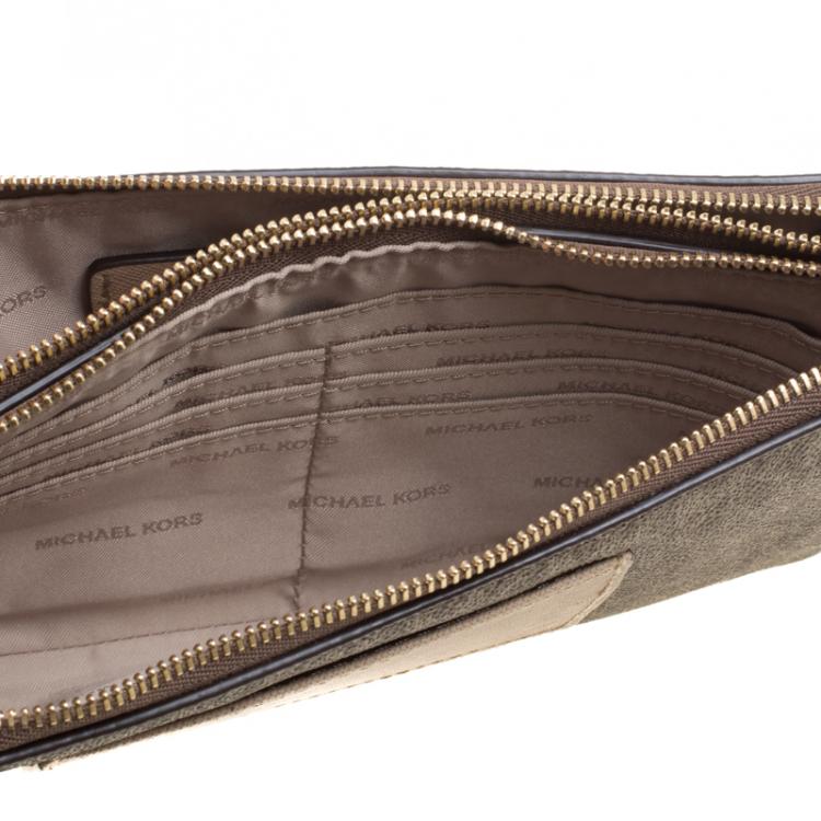 Pre Owned Michael Michael Kors Khaki/ Light Beige Signature Coated Canvas and Leather Large Bedford Double Zip Wristlet