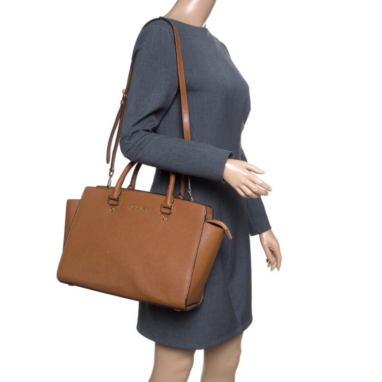 Pre Owned Michael Michael Kors Brown Saffiano Leather Medium Selma Tote