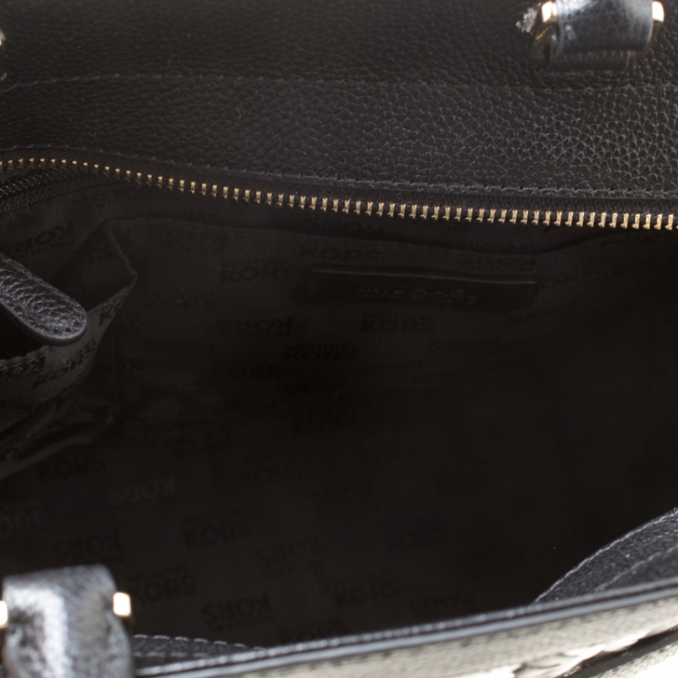 Pre Owned Michael Michael Kors White/Black Leather Large Karson Satchel