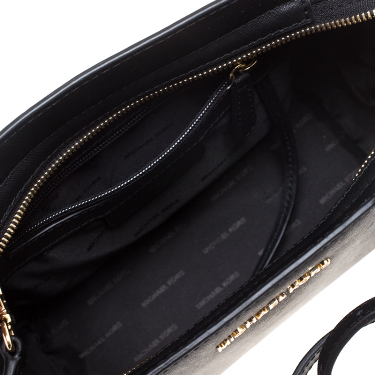 Pre Owned MICHAEL Michael Kors Black Leather Small Selma Crossbody Bag
