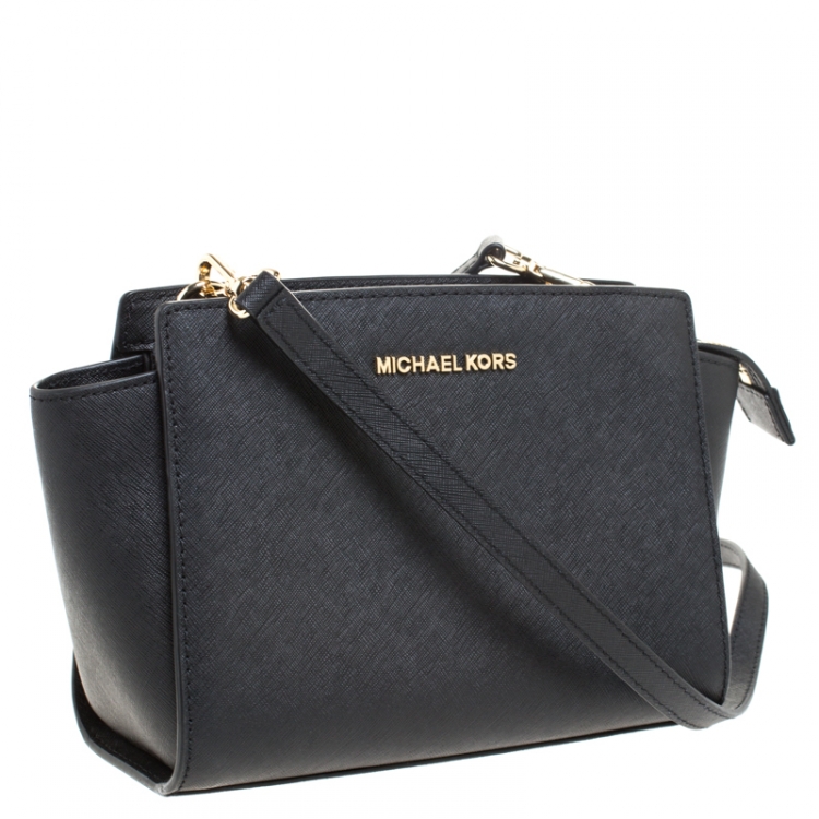 Pre Owned MICHAEL Michael Kors Black Leather Small Selma Crossbody Bag