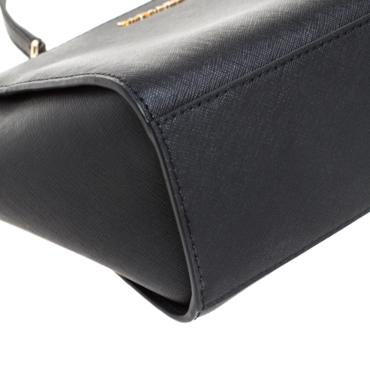 Pre Owned MICHAEL Michael Kors Black Leather Small Selma Crossbody Bag