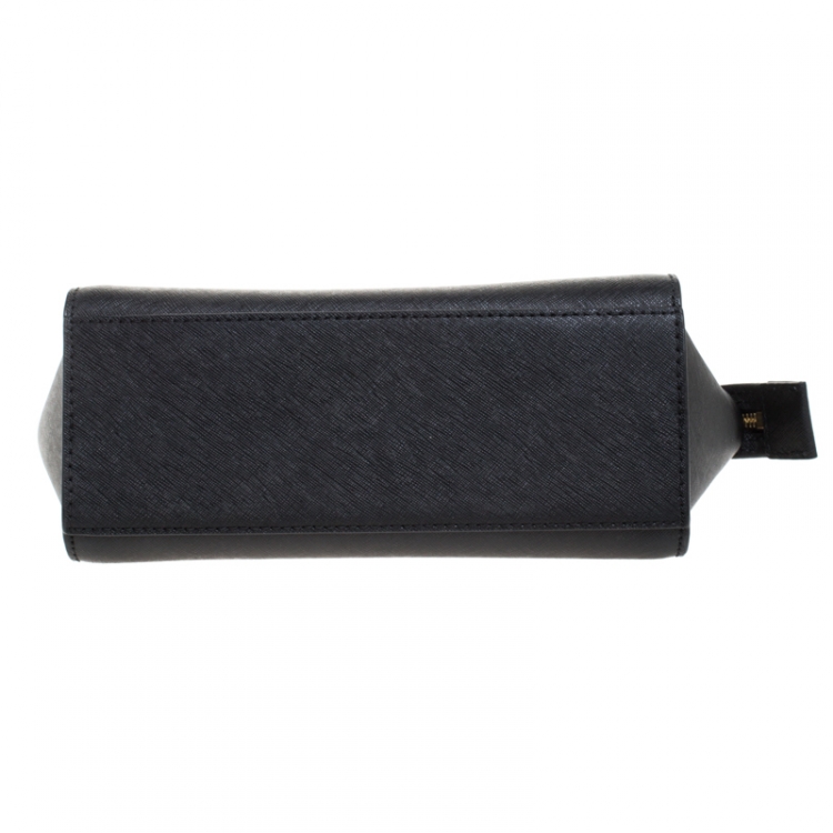 Pre Owned MICHAEL Michael Kors Black Leather Small Selma Crossbody Bag