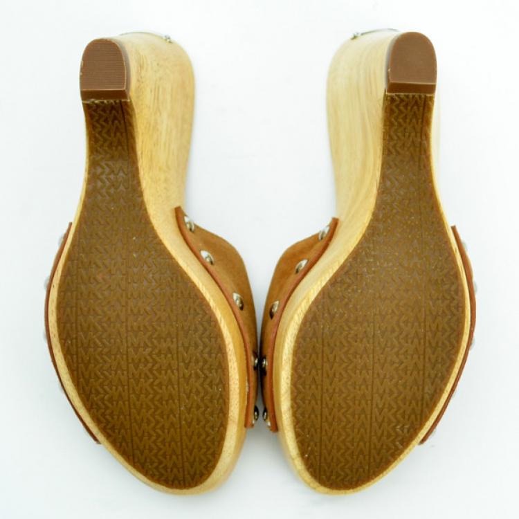 Pre Owned MICHAEL Michael Kors Tan Suede Easton Mules Size 38.5
