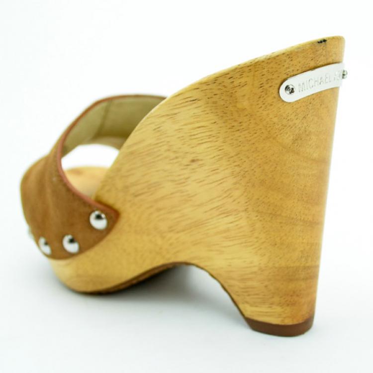 Pre Owned MICHAEL Michael Kors Tan Suede Easton Mules Size 38.5