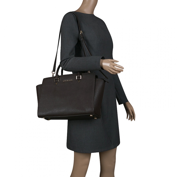 Pre Owned Michael Michael Kors Brown Saffiano Leather Medium Selma Tote