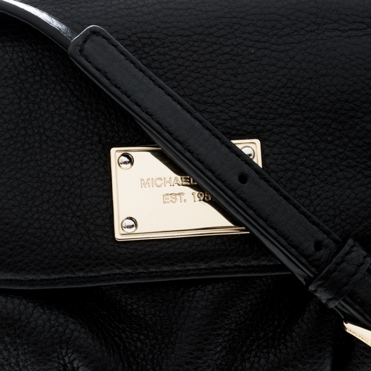 Pre Owned Michael Michael Kors Black Leather Crossbody Bag