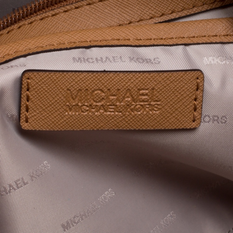 Pre Owned Michael Michael Kors Brown Saffiano Leather Jet Set Travel Shoulder Bag