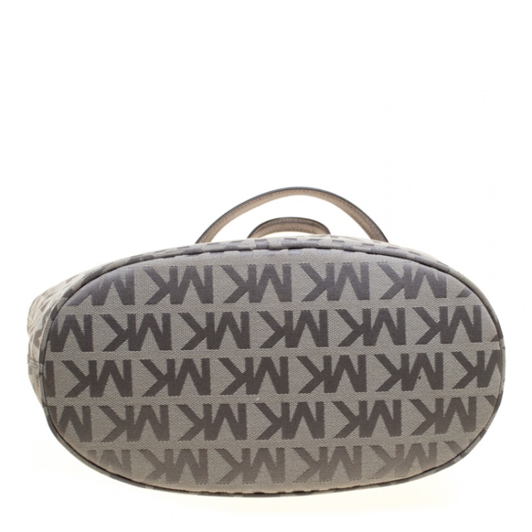 Pre Owned Michael Kors Grey Monogram Canvas Jet Set Tote