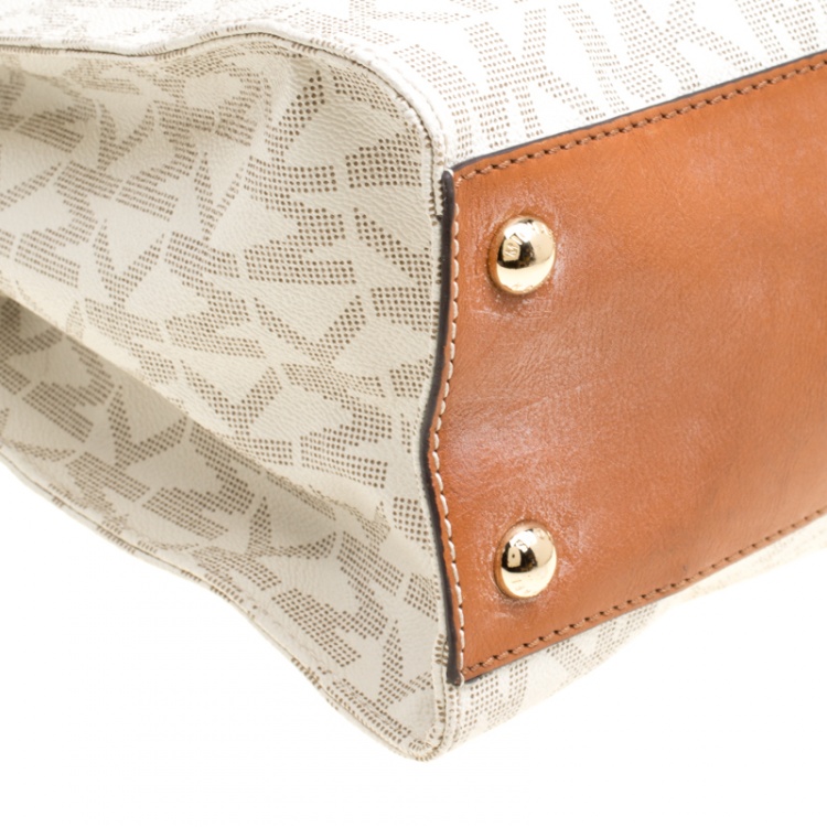 Pre Owned Michael Michael Kors Cream/Brown Coated Canvas and Leather East West Hamilton Tote