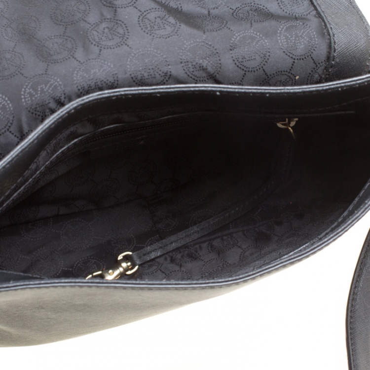 Pre Owned Michael  Michael Kors Black Leather Bedford Crossbody Bag