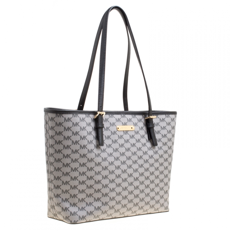 Pre Owned Michael Michael Kors Grey Signature Coated Canvas Medium Jet Set Travel Tote