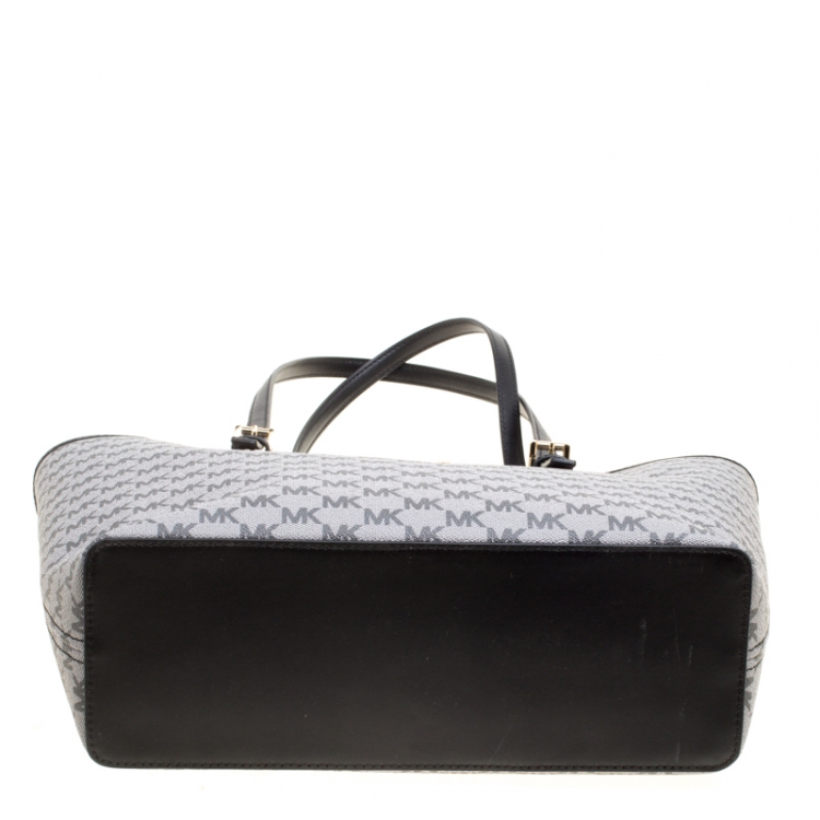 Pre Owned Michael Michael Kors Grey Signature Coated Canvas Medium Jet Set Travel Tote