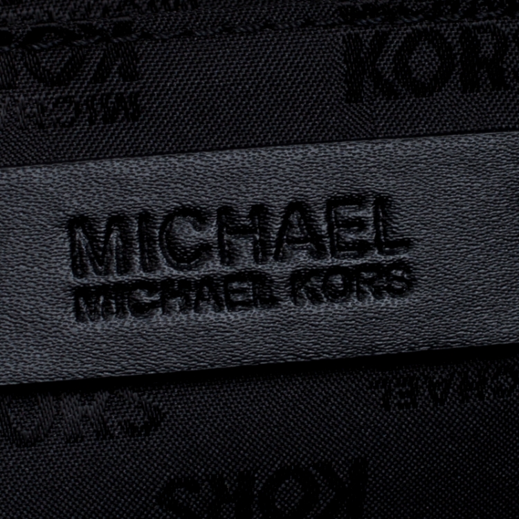 Pre Owned Michael Michael Kors Grey Signature Coated Canvas Medium Jet Set Travel Tote
