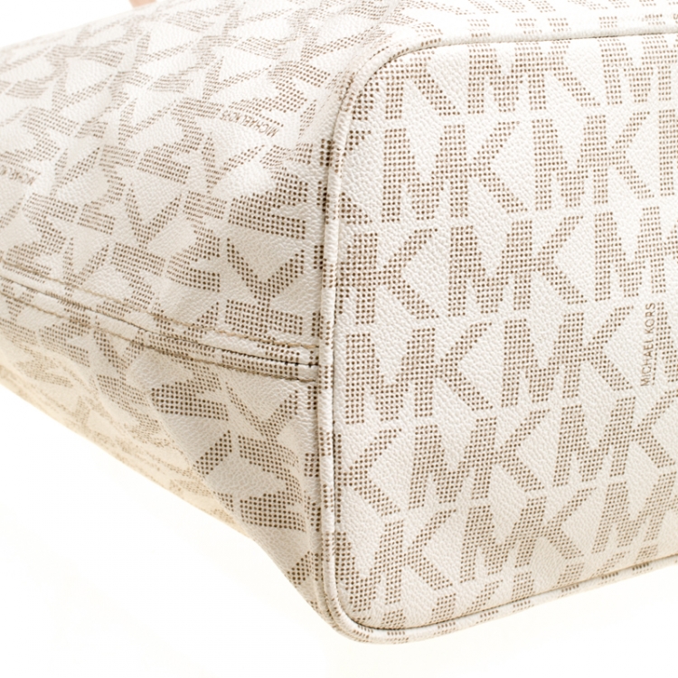 Pre Owned Michael Kors Off White Signature Coated Canvas Jetset Tote