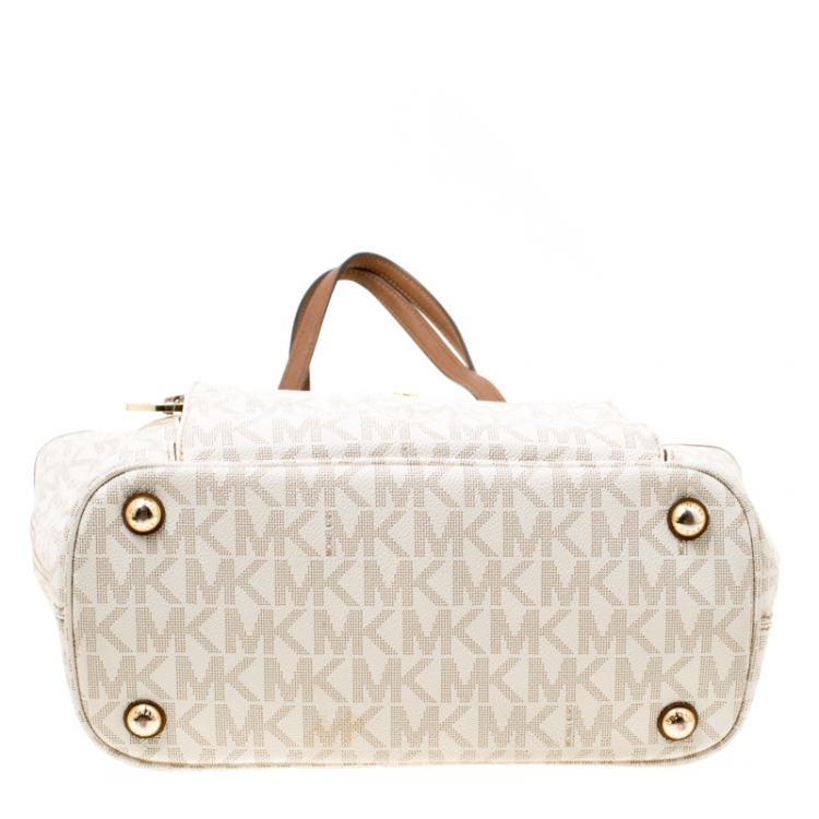 Pre Owned Michael Michael Kors White Signature Coated Canvas Jet Set Pocket Tote