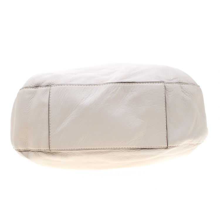 Pre Owned MICHAEL Michael Kors Off White Leather Bennet Hobo