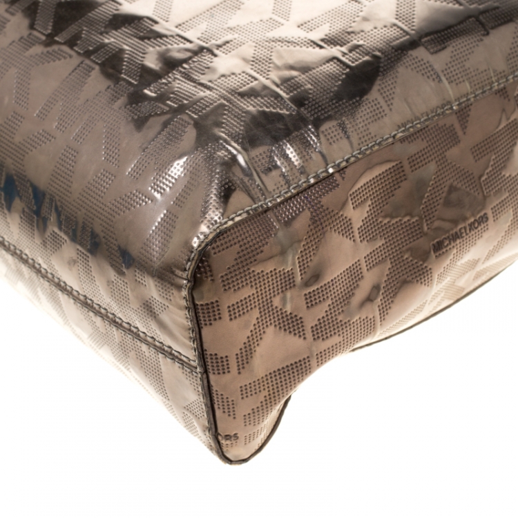 مملوكة مسبقًا MICHAEL Michael Kors Nikel Metallic Mirror PVC Leather North South Tote