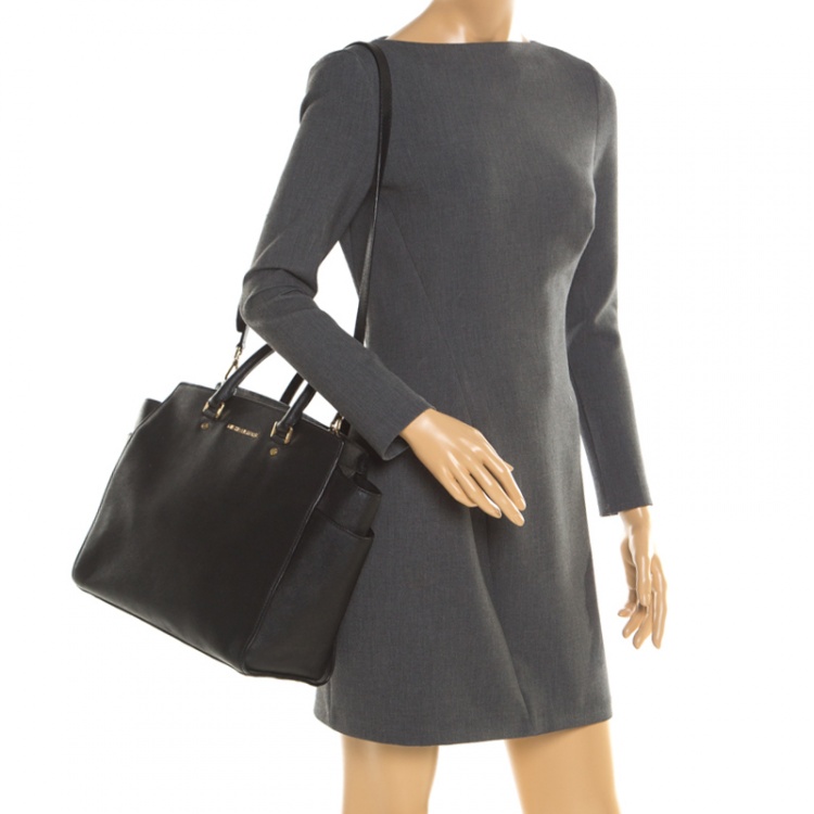 Pre Owned MICAHAEL Michael Kors Black Saffiano Leather Medium Selma Tote